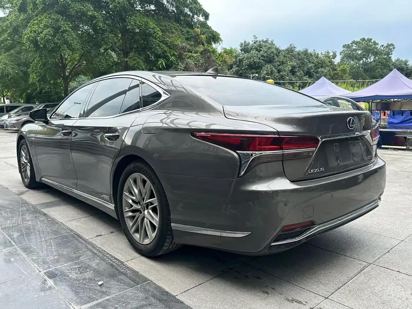 Lexus LS 2018 500h Luxury Edition (China V emission standard) — миниатюра 9