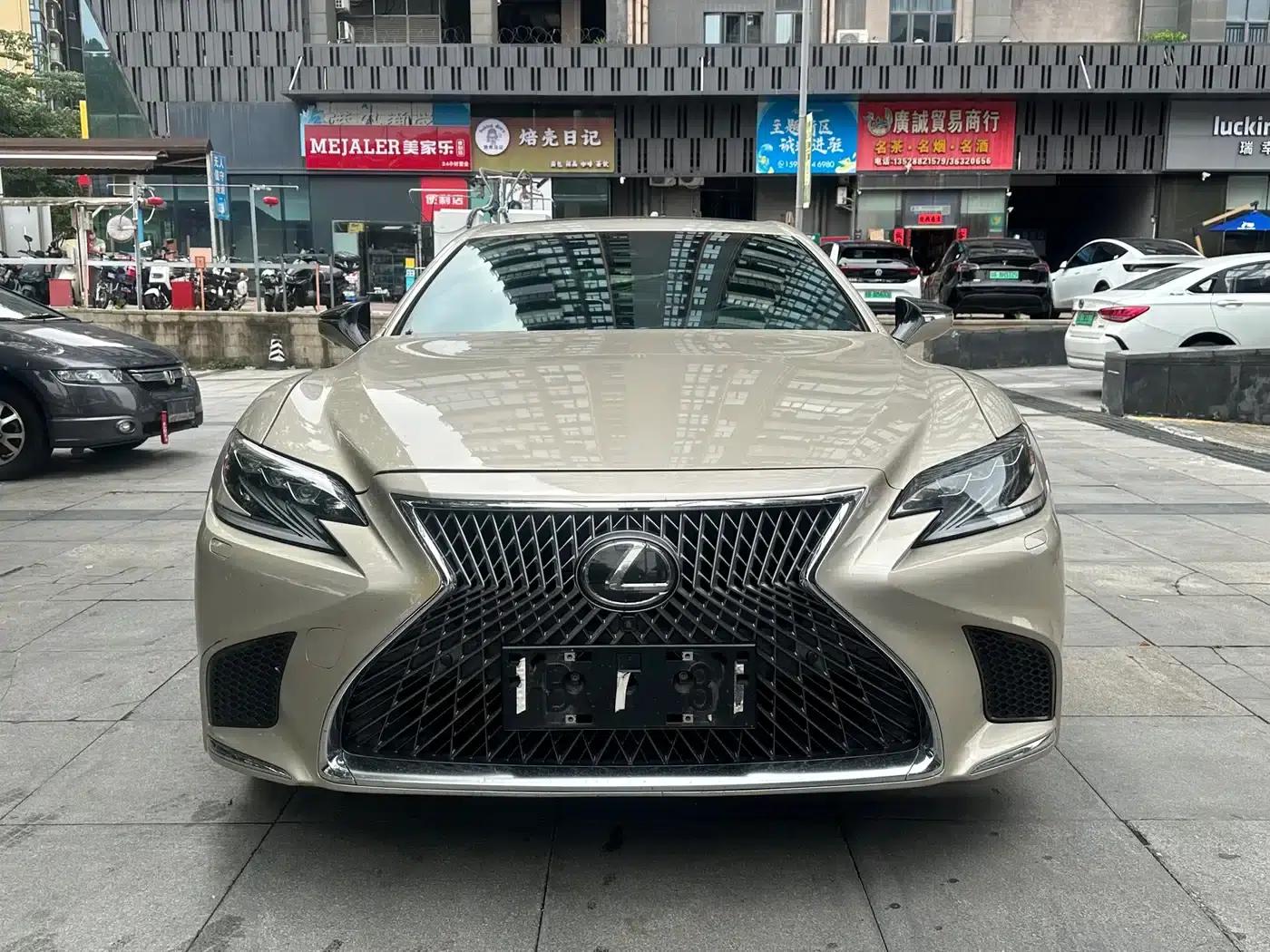 Lexus LS 2018 350 Luxury Edition (China V emission standard) — миниатюра 2