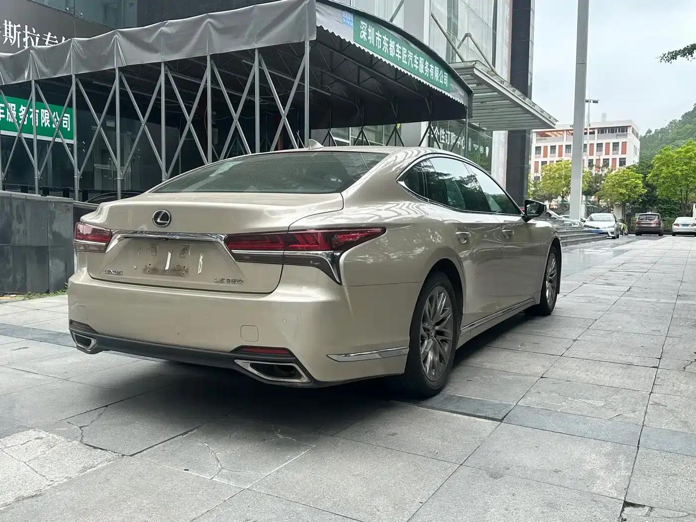 Lexus LS 2018 350 Luxury Edition (China V emission standard) — миниатюра 7