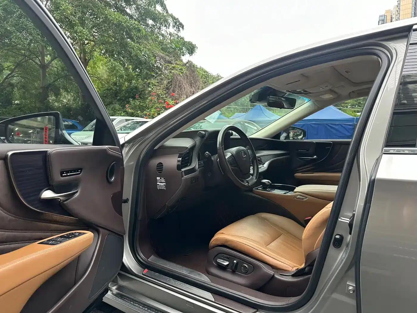 Lexus LS 2020 500h Premium Edition (China V Emission Standard) — миниатюра 6
