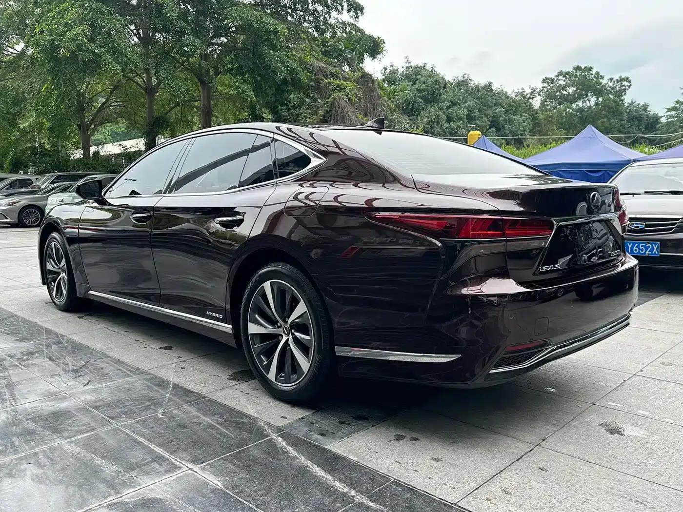 Lexus LS 2021 500h Premium Edition — миниатюра 9