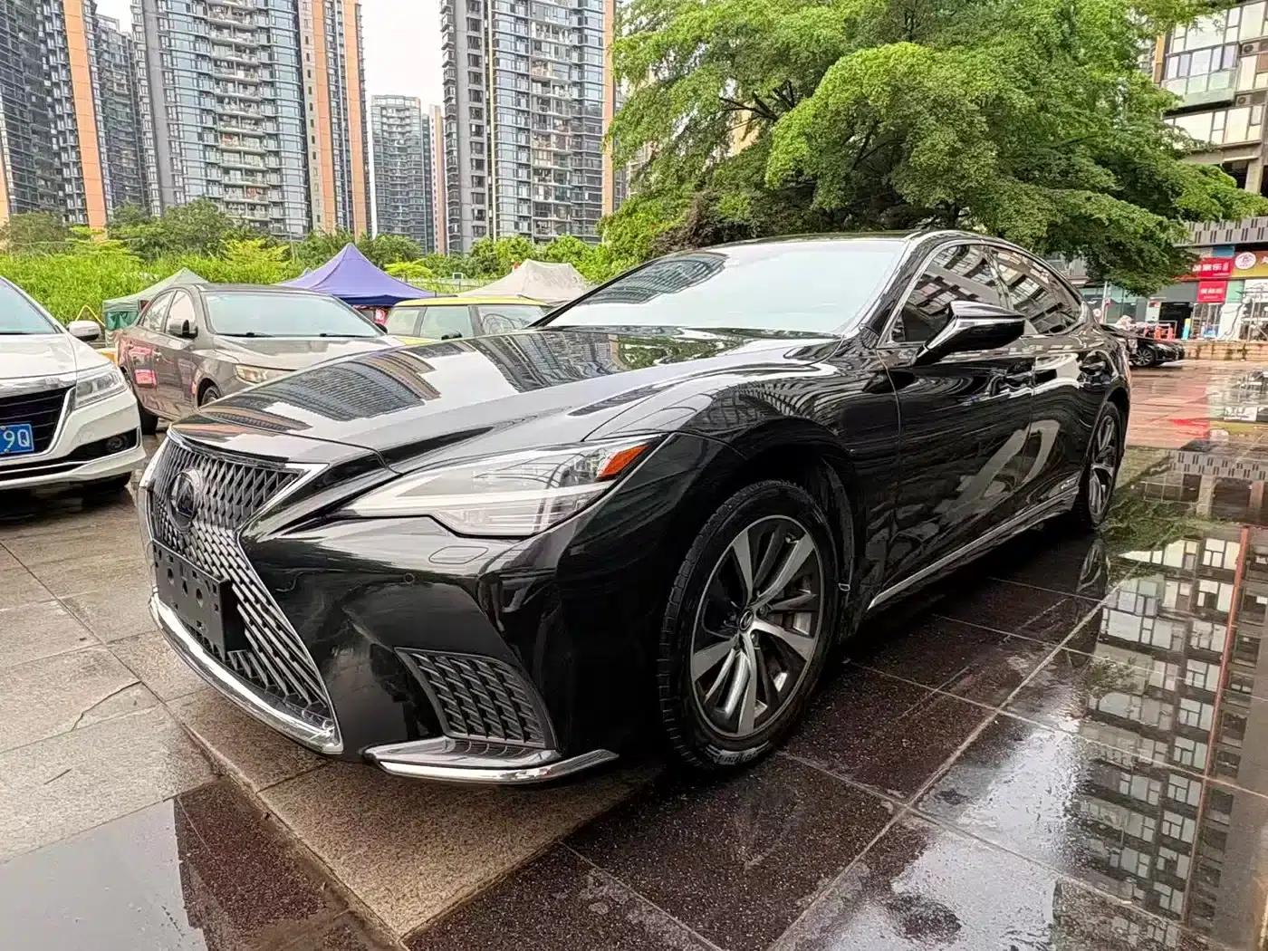 Lexus LS 2021 500h Premium Edition — миниатюра 1