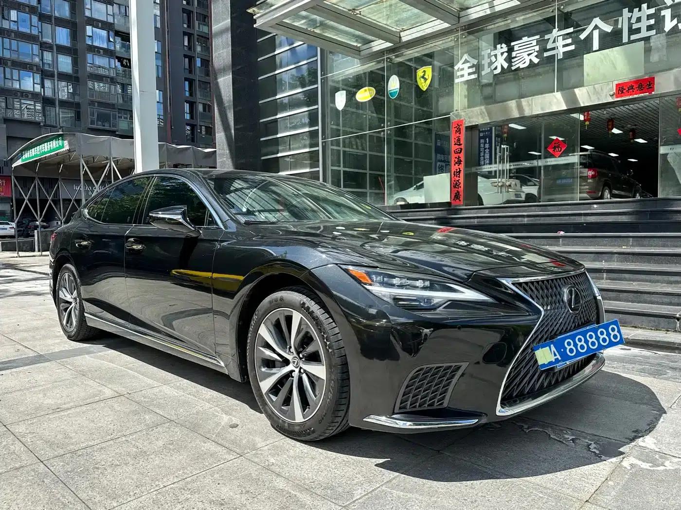 Lexus LS 2021 500h Premium Edition — миниатюра 3