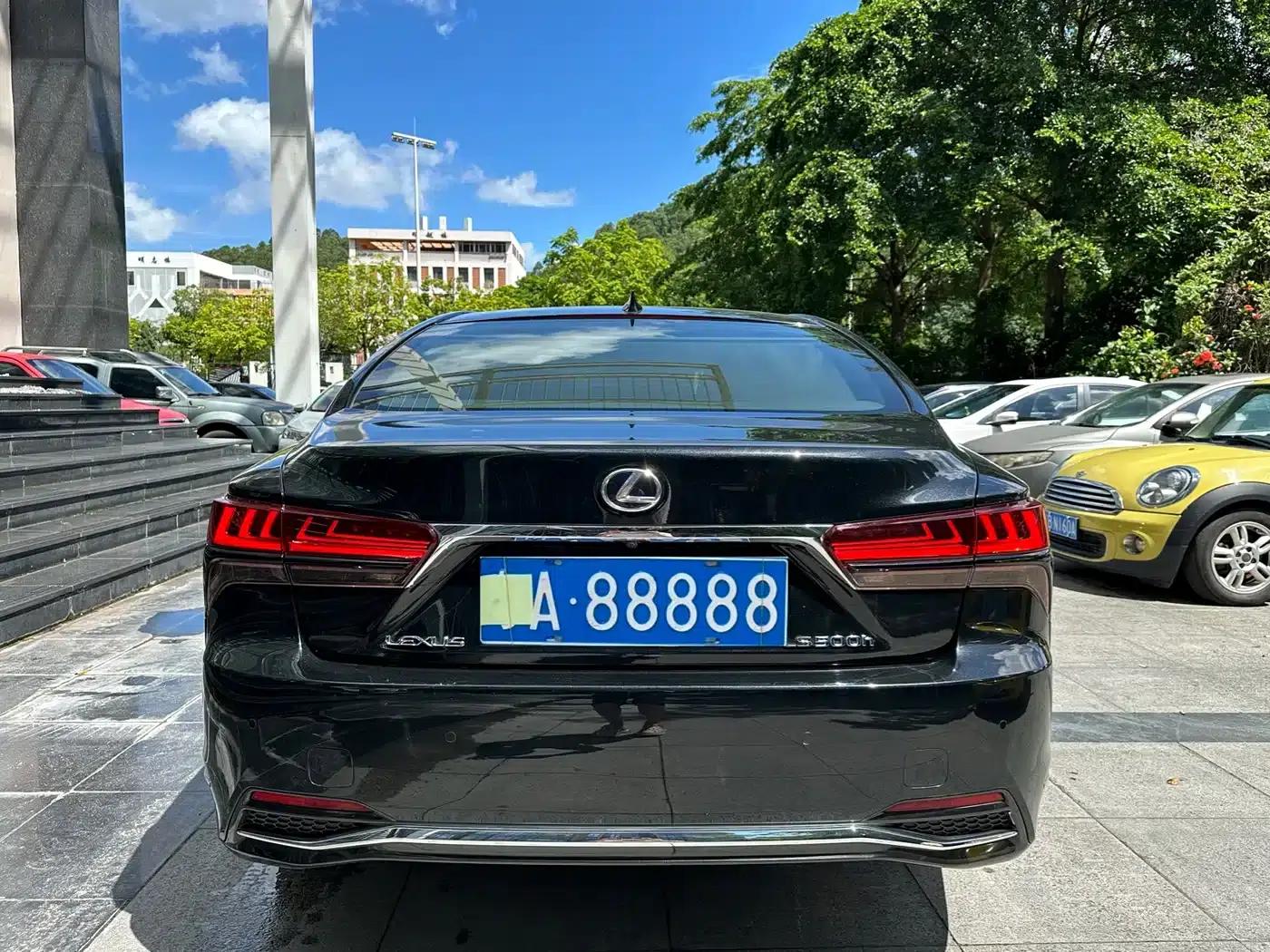 Lexus LS 2021 500h Premium Edition — миниатюра 8