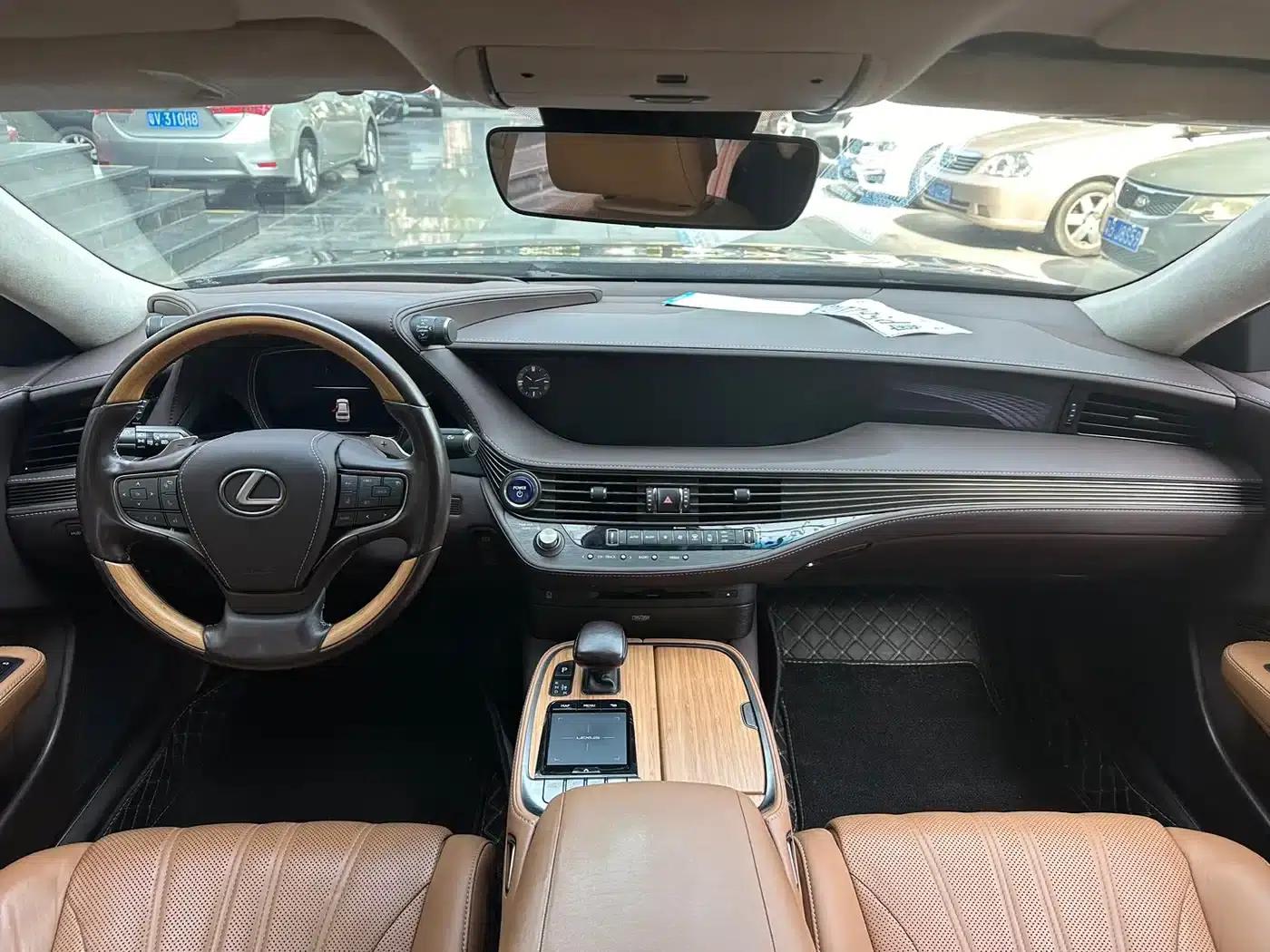 Lexus LS 2018 500h Luxury Edition (China V emission standard) — миниатюра 5