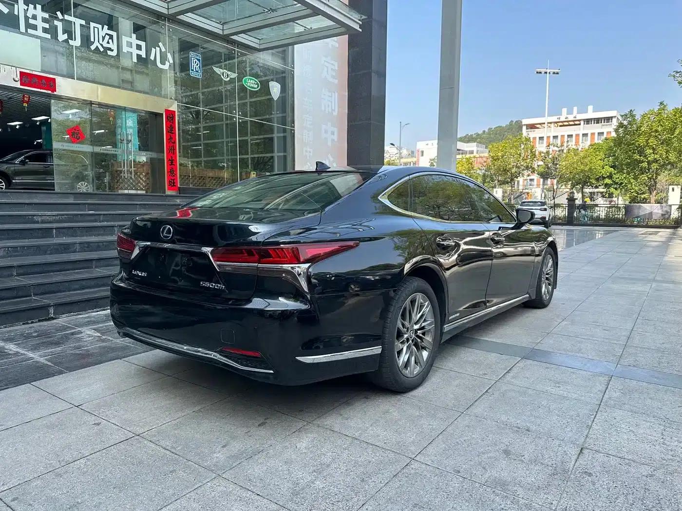 Lexus LS 2018 500h Luxury Edition (China V emission standard) — миниатюра 9