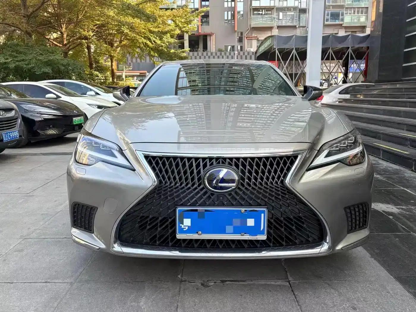 Lexus LS 2021 500h Premium Edition — миниатюра 2