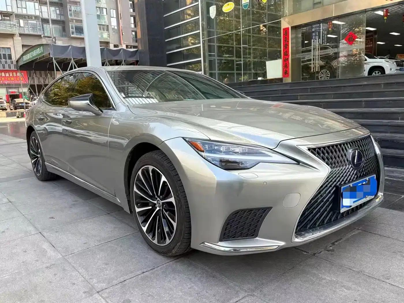 Lexus LS 2021 500h Premium Edition — миниатюра 3