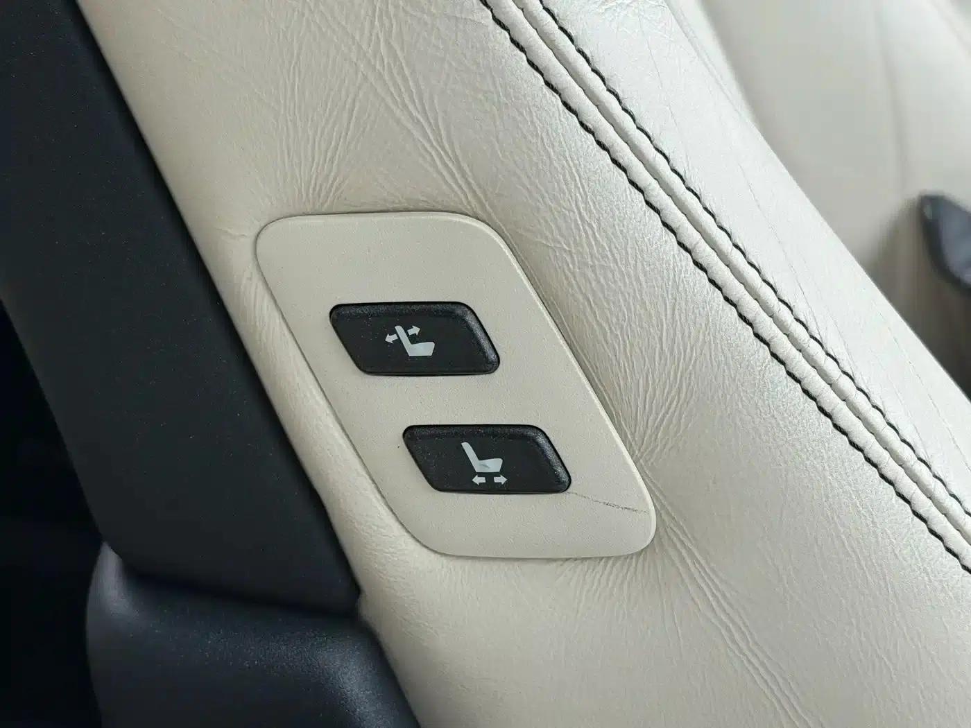 Lexus LS 2013 600hL — миниатюра 14