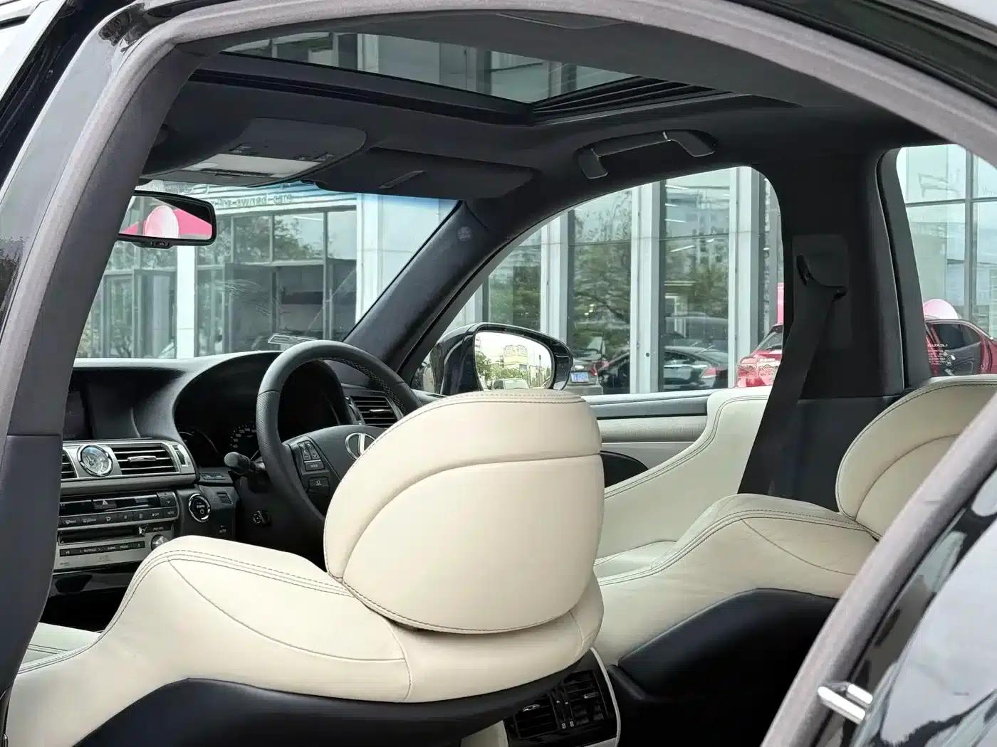 Lexus LS 2013 600hL — миниатюра 16