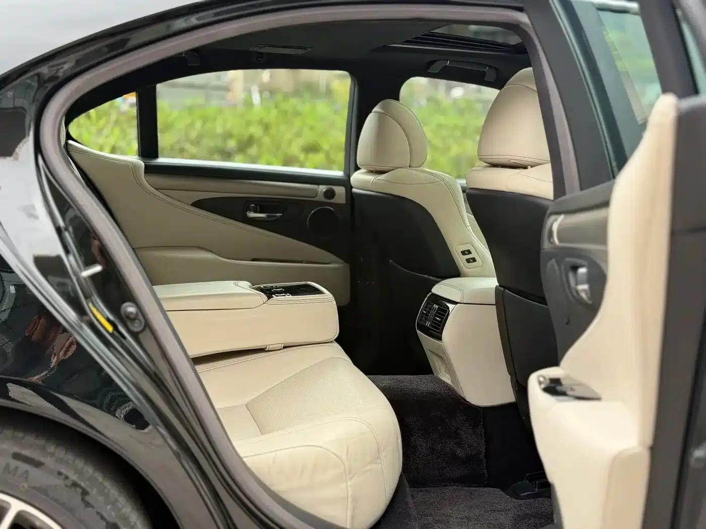 Lexus LS 2013 600hL — миниатюра 7