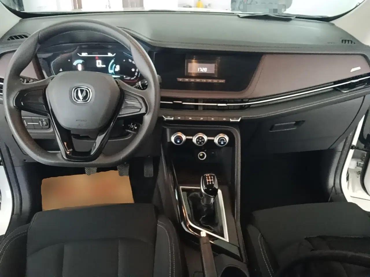 CHANGAN CS15 2019 1.5L Manual Comfort Model China VI Standard — миниатюра 12