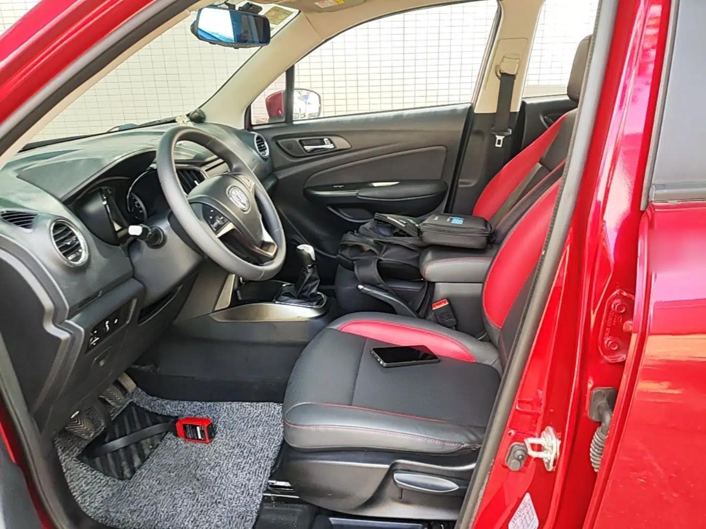 CHANGAN CS15 2016 1.5L Manual Fashion Edition — миниатюра 22