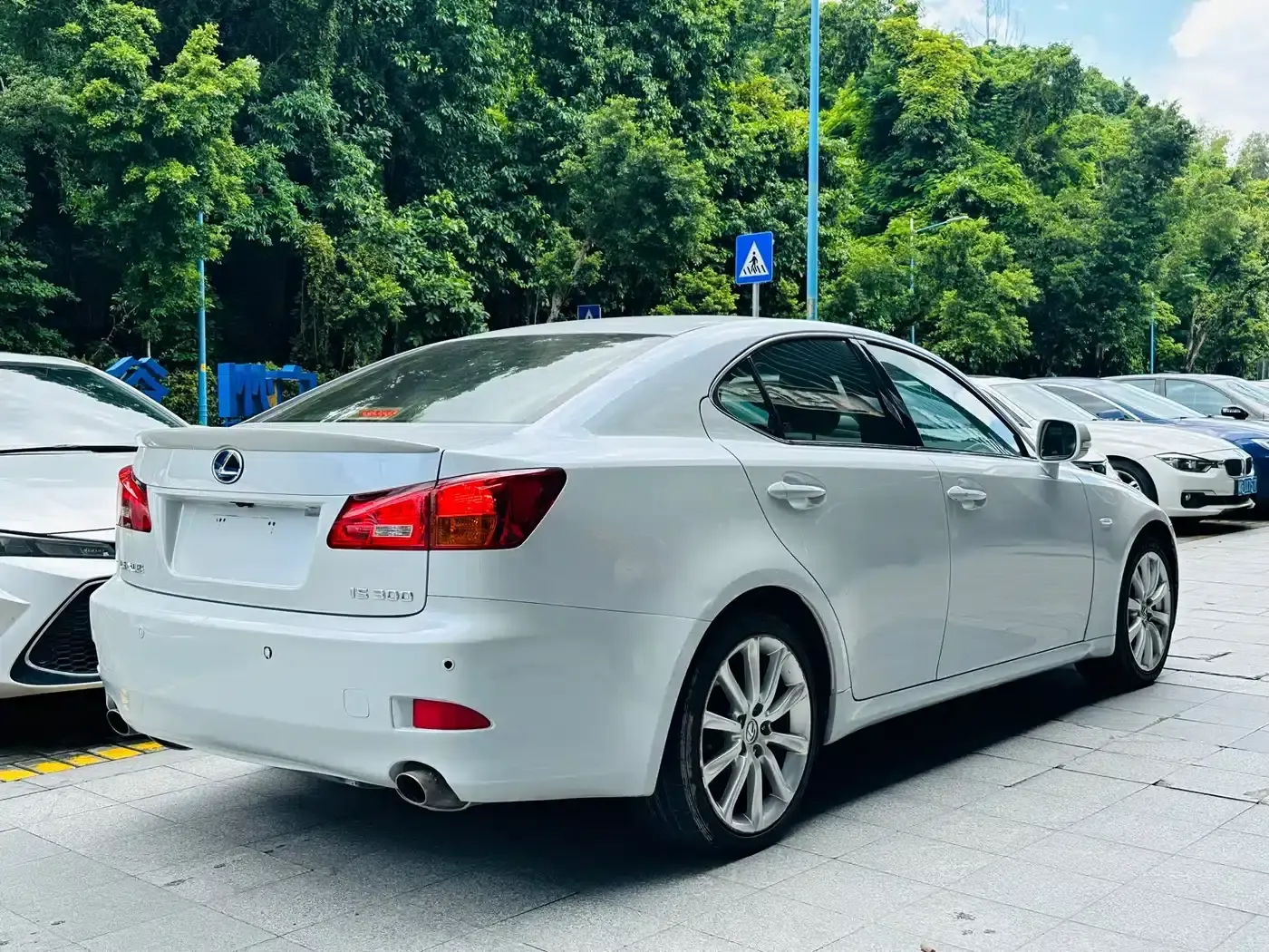 Lexus IS 2006 300 Dynamic Edition — миниатюра 3