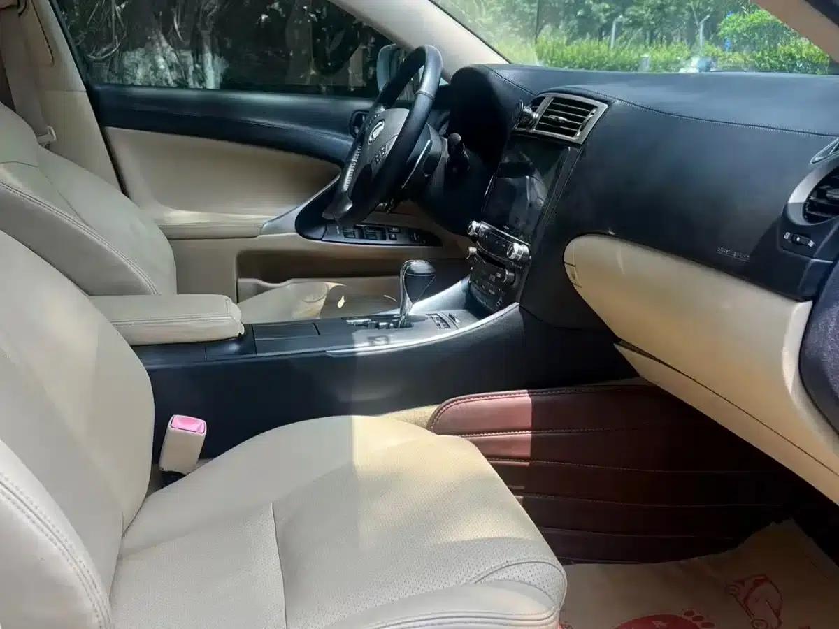 Lexus IS 2006 300 Dynamic Edition — миниатюра 7