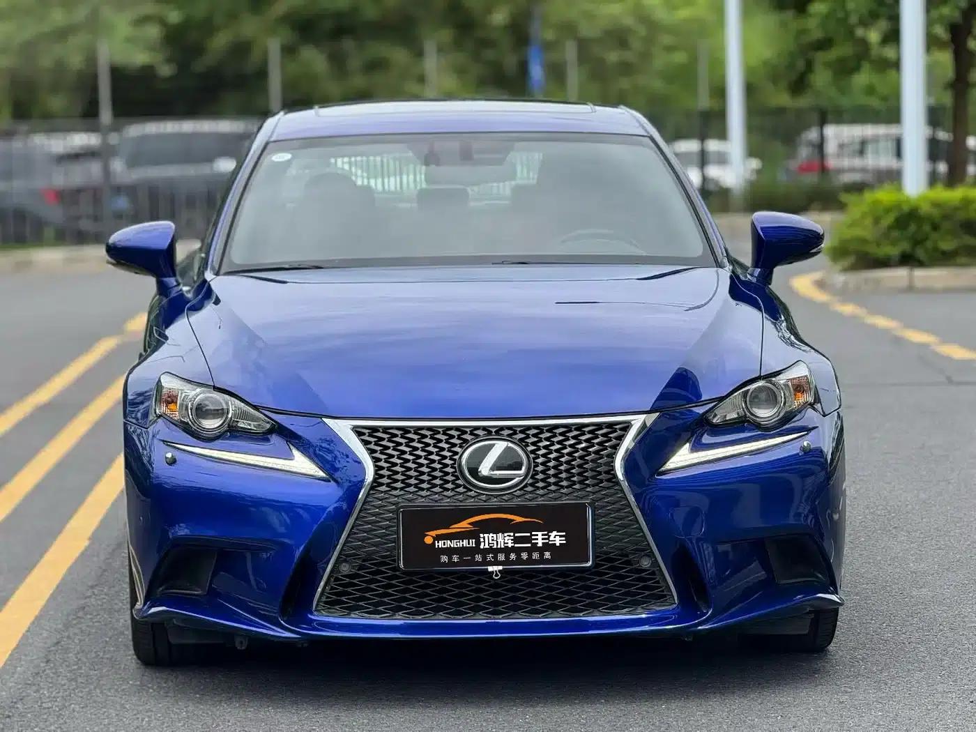Lexus IS 2015 200t F SPORT — миниатюра 2