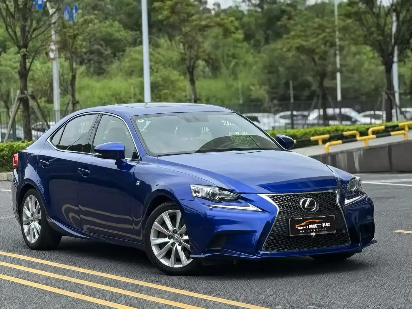 Lexus IS 2015 200t F SPORT — миниатюра 3