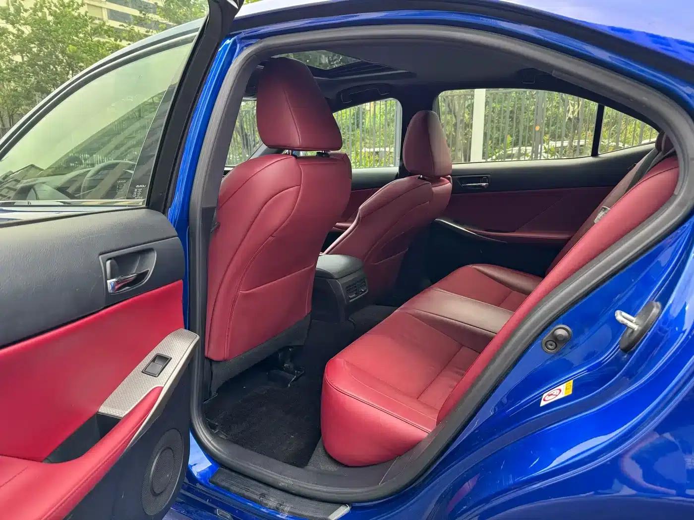 Lexus IS 2015 200t F SPORT — миниатюра 6