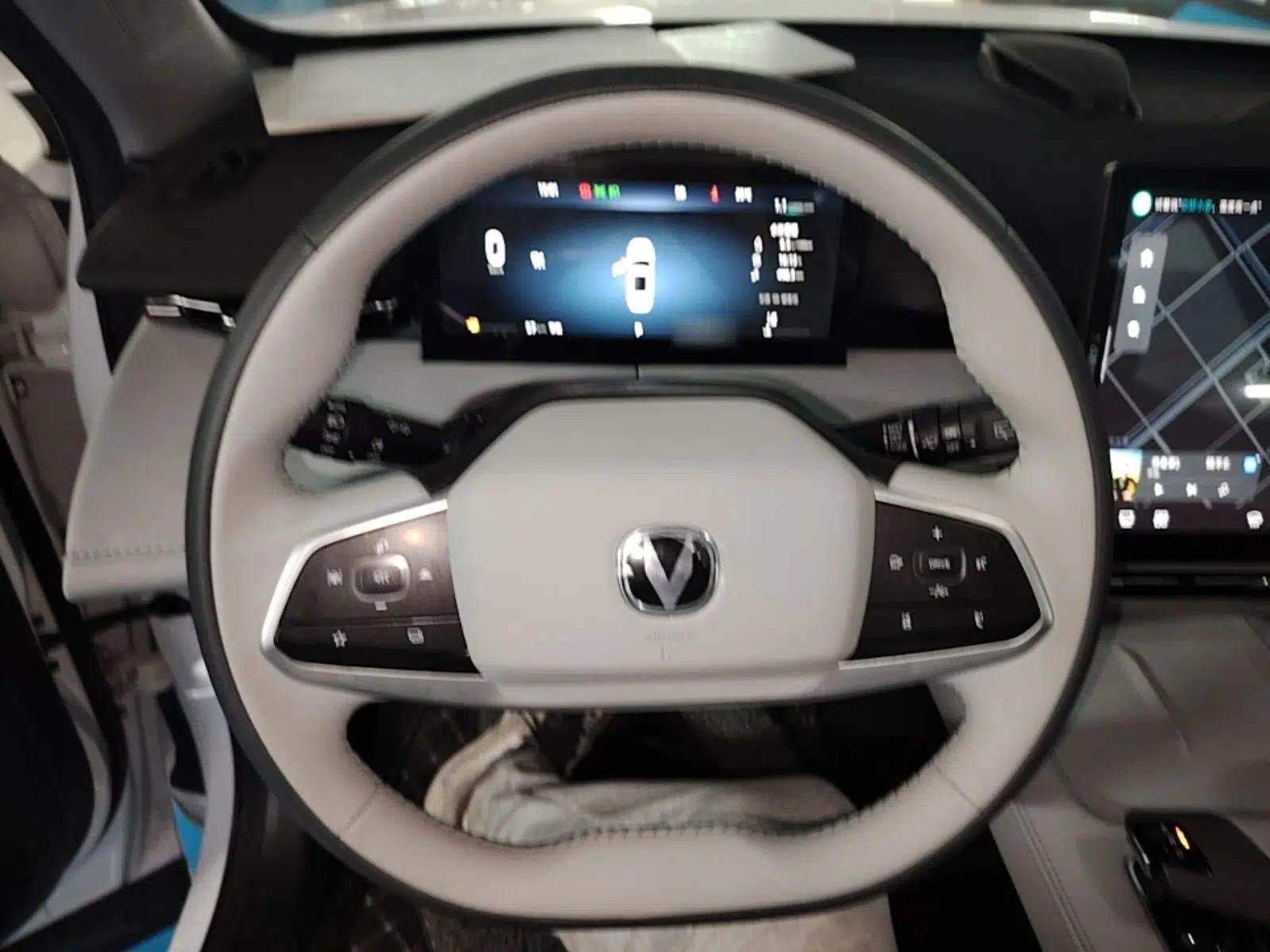 CHANGAN UNI-Z 2025 1.5T Luxury Version — миниатюра 18