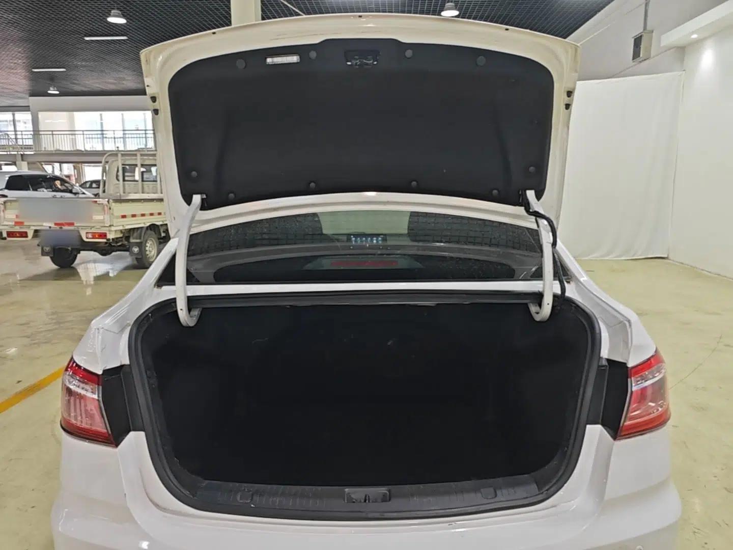 CHANGAN Eado DT 2019 1.6L Manual Comfort Model China VI Standard — миниатюра 22