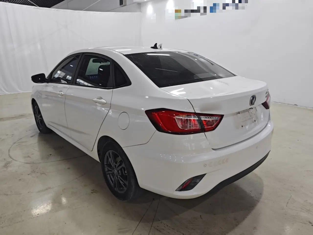 CHANGAN Eado DT 2019 1.6L Manual Comfort Model China VI Standard — миниатюра 4