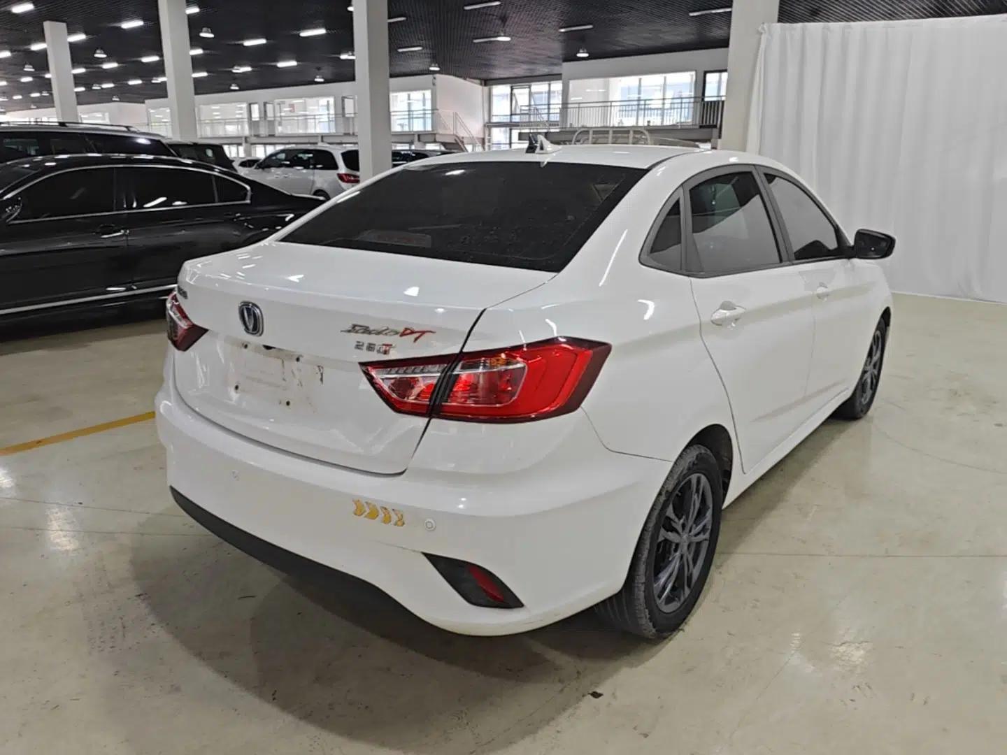 CHANGAN Eado DT 2019 1.6L Manual Comfort Model China VI Standard — миниатюра 6