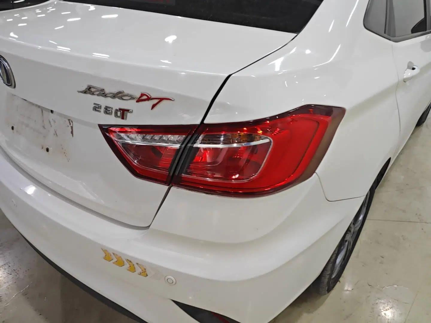 CHANGAN Eado DT 2019 1.6L Manual Comfort Model China VI Standard — миниатюра 9