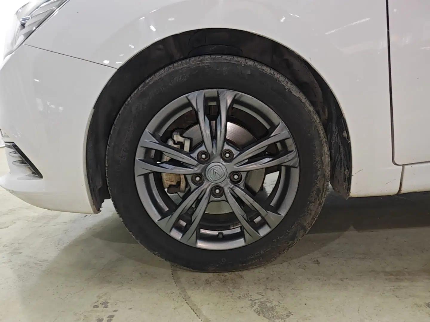 CHANGAN Eado DT 2019 1.6L Manual Comfort Model China VI Standard — миниатюра 10