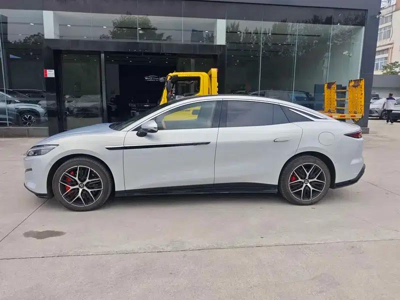 Han L EV 2025 Model 701KM Rear-Wheel Drive LiDAR Flagship Edition — миниатюра 4