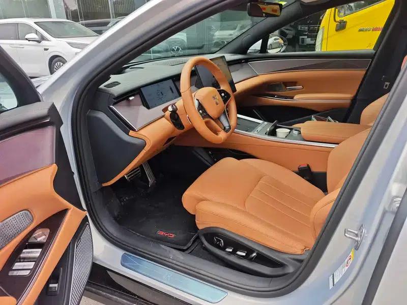 Han L EV 2025 Model 701KM Rear-Wheel Drive LiDAR Flagship Edition — миниатюра 9