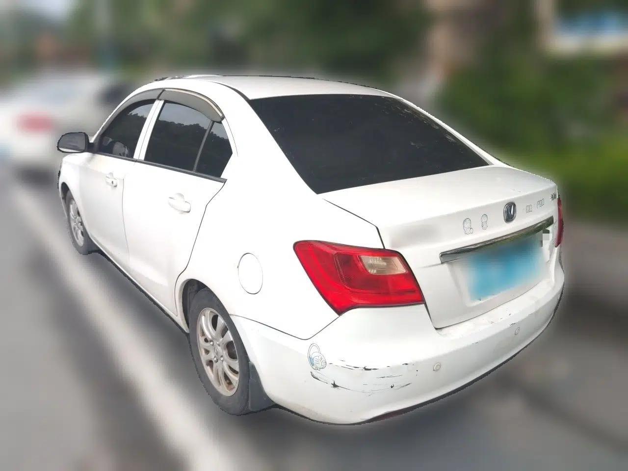 CHANGAN Alsvin V3 2015 1.4L Manual Warm-Hearted Model China V Standard — миниатюра 4