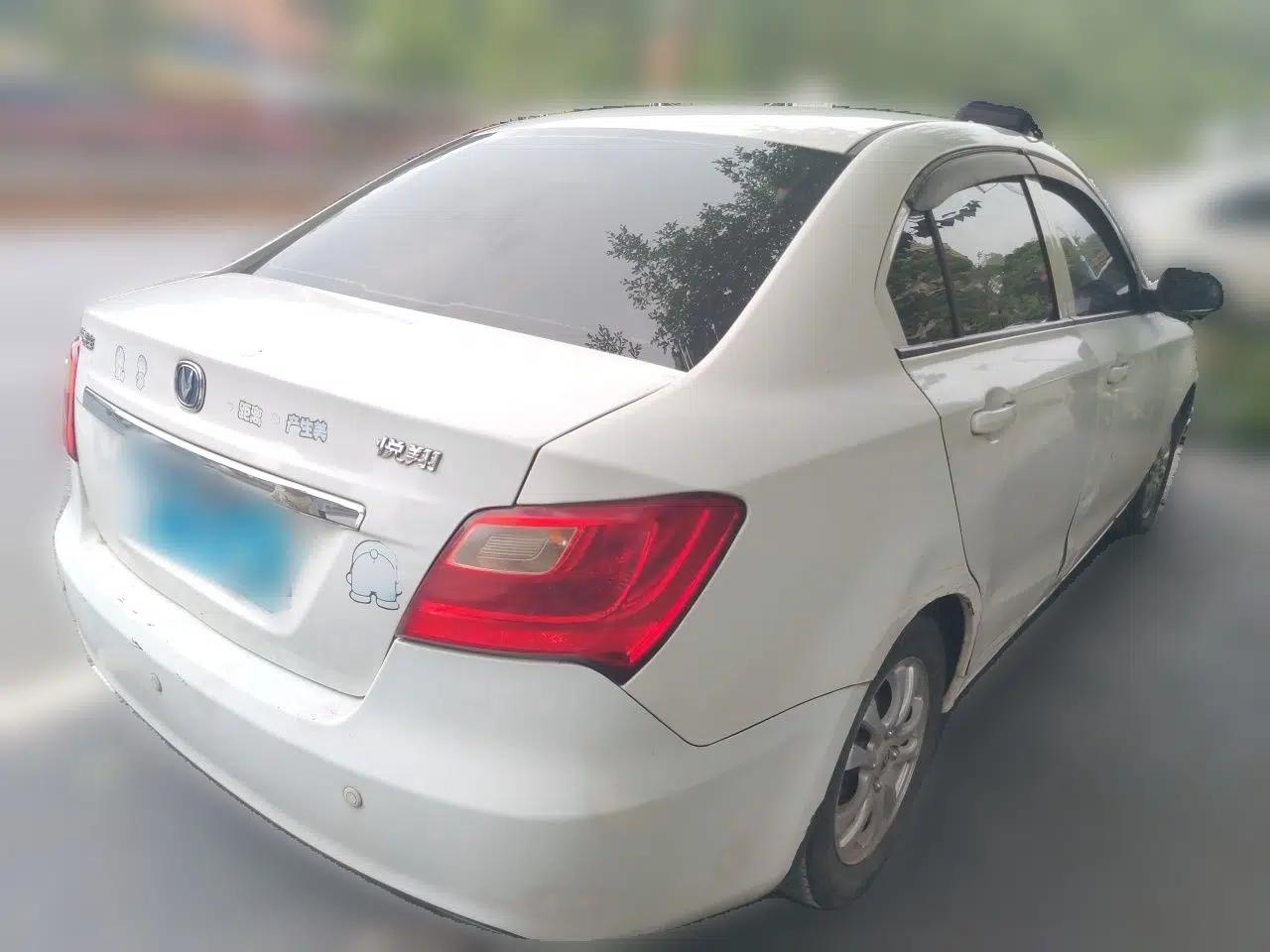 CHANGAN Alsvin V3 2015 1.4L Manual Warm-Hearted Model China V Standard — миниатюра 6