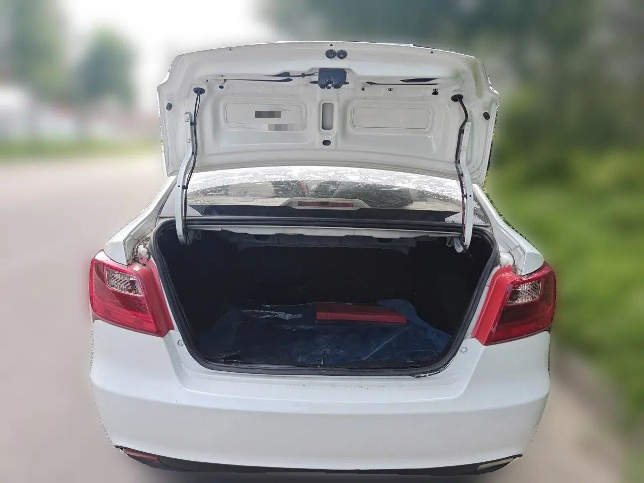 CHANGAN Alsvin V3 2015 1.4L Manual Meiruan Model China V Standard — миниатюра 19