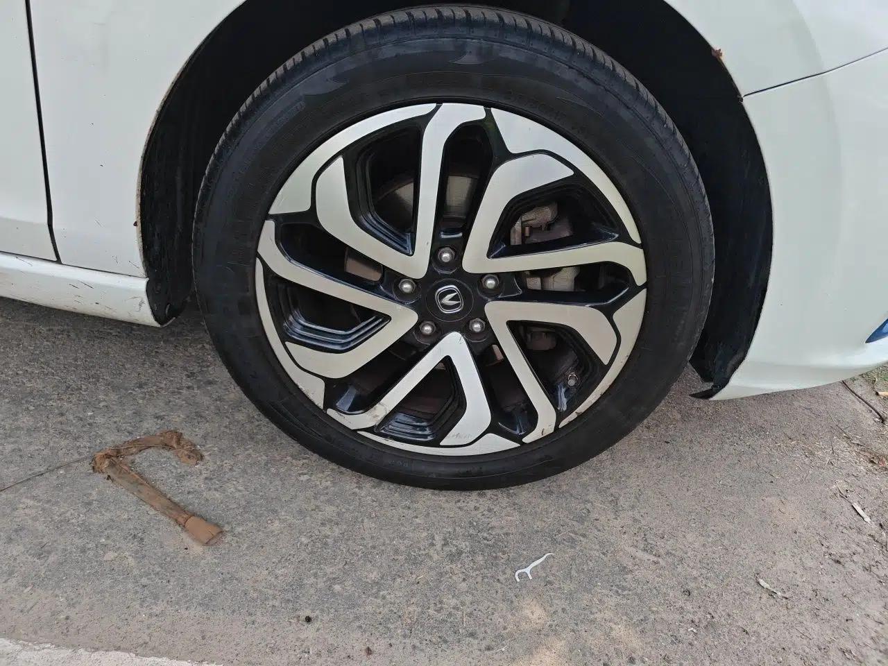CHANGAN Eado New Energy 2019 EV460 Smart Edition — миниатюра 8