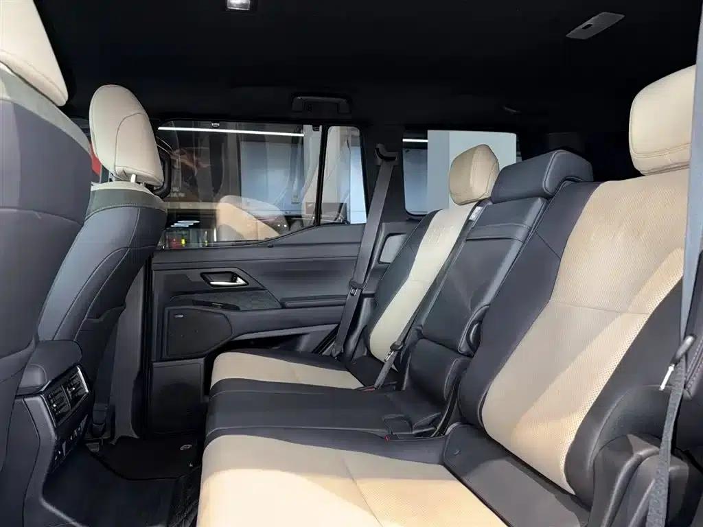 Lexus GX 2024 Overtrail Peak Edition — миниатюра 6