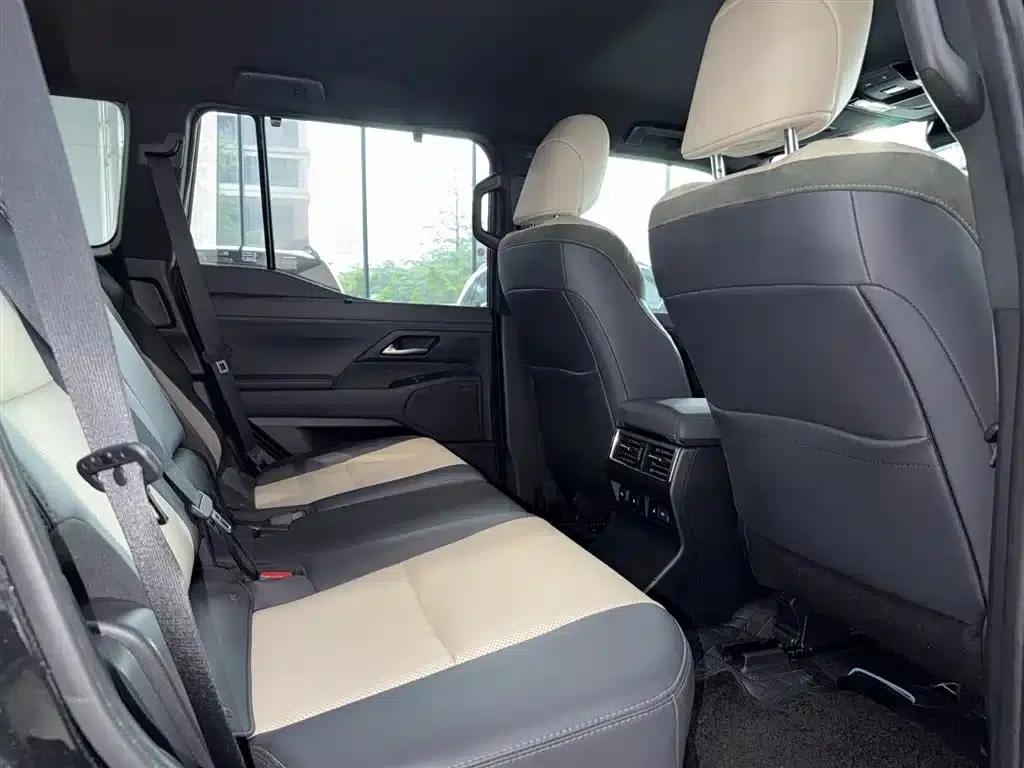 Lexus GX 2024 Overtrail Peak Edition — миниатюра 9