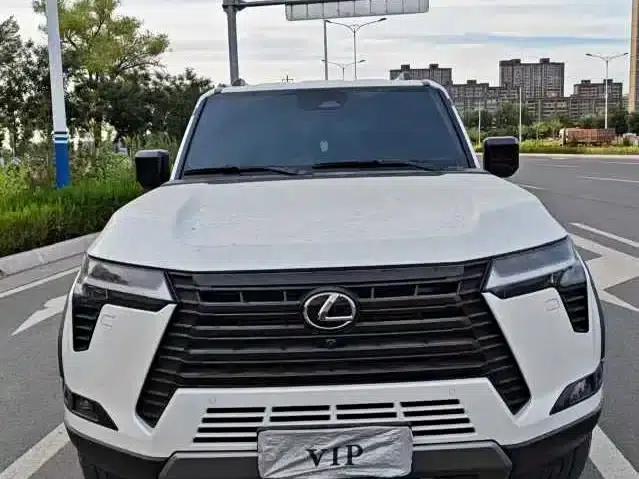Lexus GX 2024 Overtrail Peak Edition — миниатюра 2