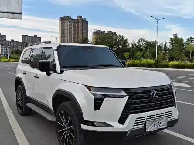 Lexus GX 2024 Overtrail Peak Edition — миниатюра 3
