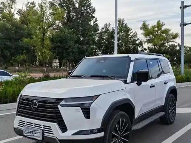 Lexus GX 2024 Overtrail Peak Edition