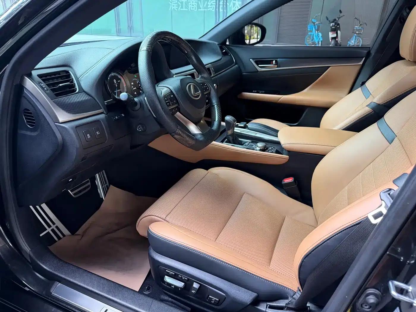 2017 Lexus GS 300 F SPORT — миниатюра 5