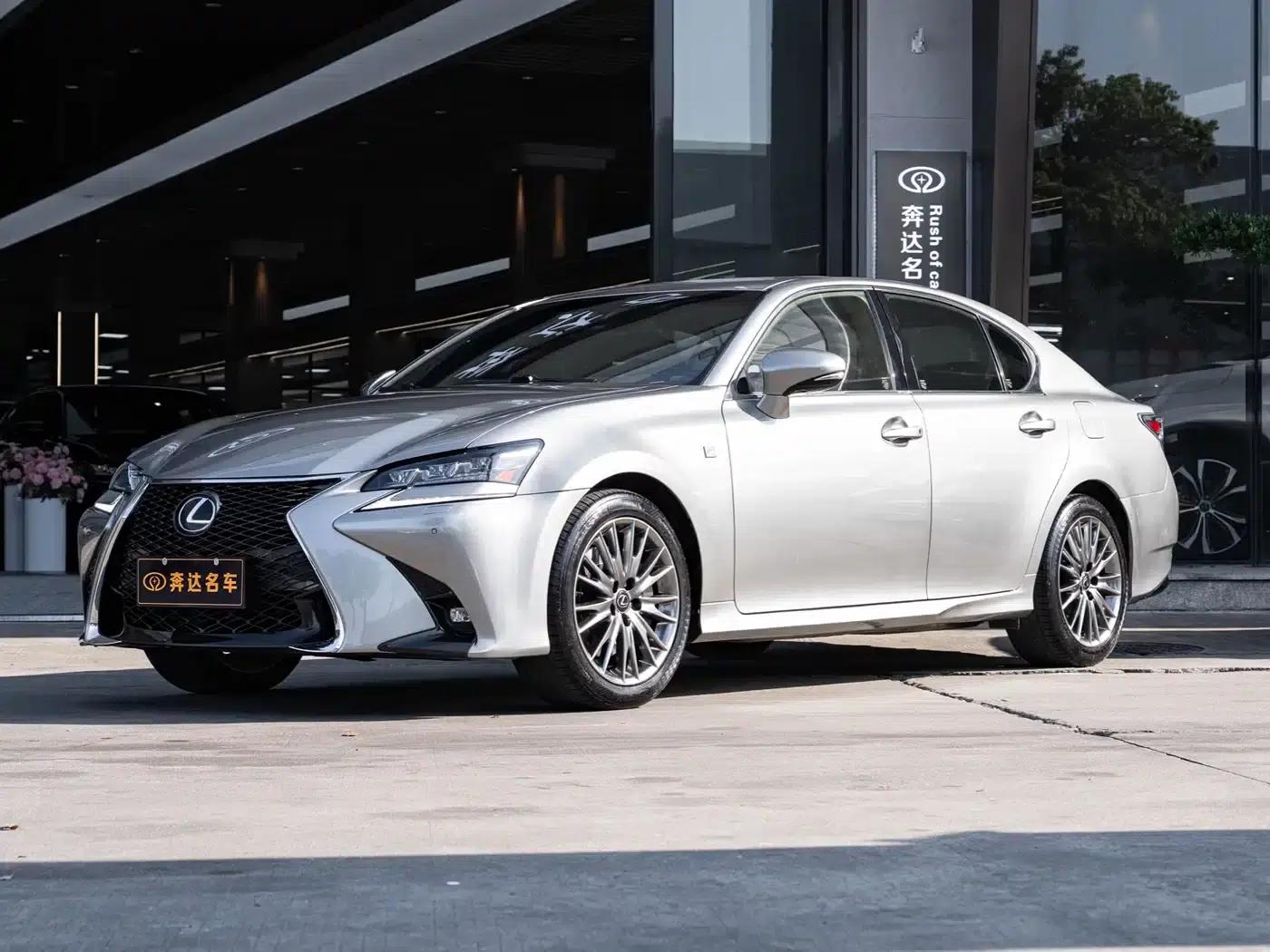 2017 Lexus GS 300 F SPORT — миниатюра 1