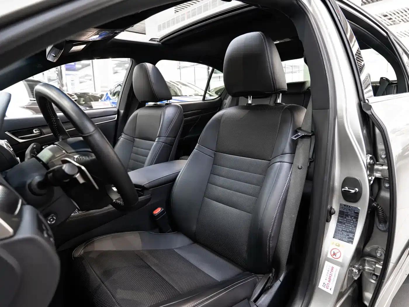 2017 Lexus GS 300 F SPORT — миниатюра 11