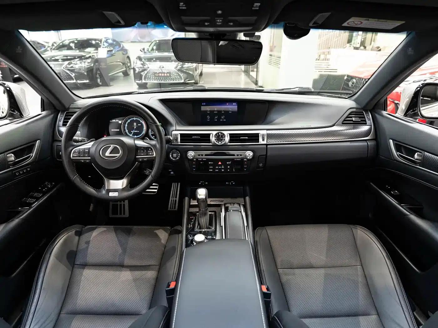 2017 Lexus GS 300 F SPORT — миниатюра 13