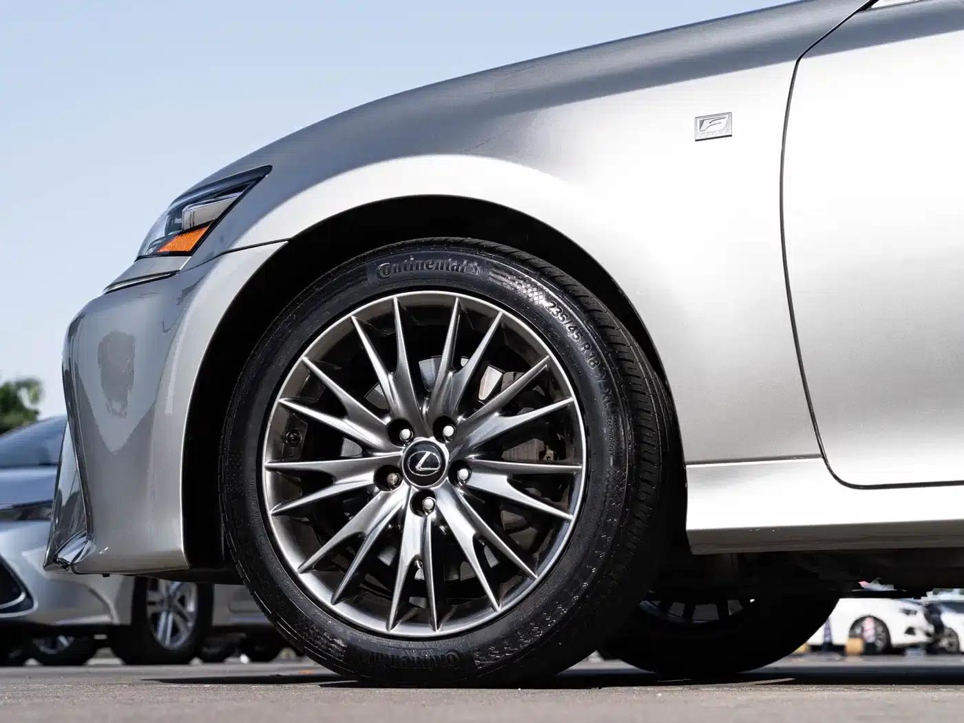 2017 Lexus GS 300 F SPORT — миниатюра 8