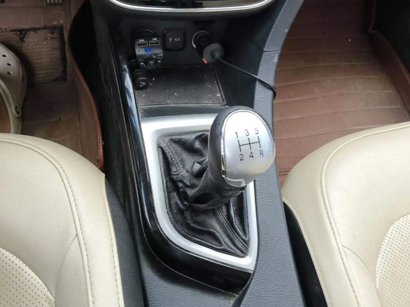CHANGAN Alsvin V7 2015 1.6L Manual Enjoyment Model China IV Standard — миниатюра 16