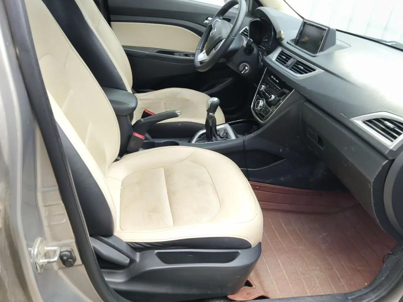 CHANGAN Alsvin V7 2015 1.6L Manual Enjoyment Model China IV Standard — миниатюра 19