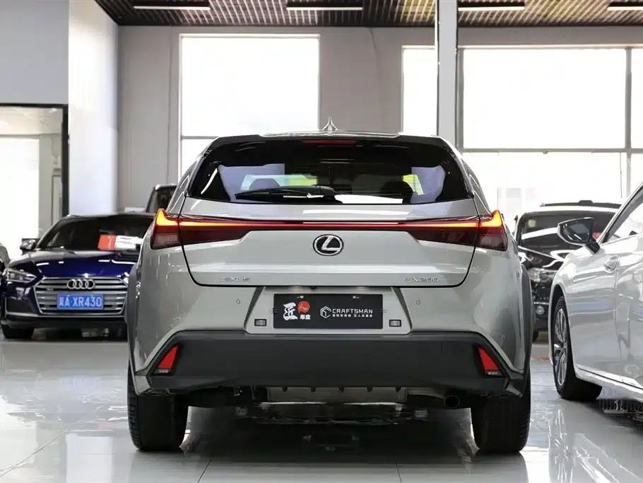 Lexus UX 2020 200 Special Edition — миниатюра 20