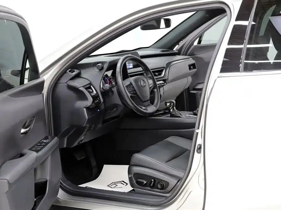Lexus UX 2020 200 Special Edition — миниатюра 5