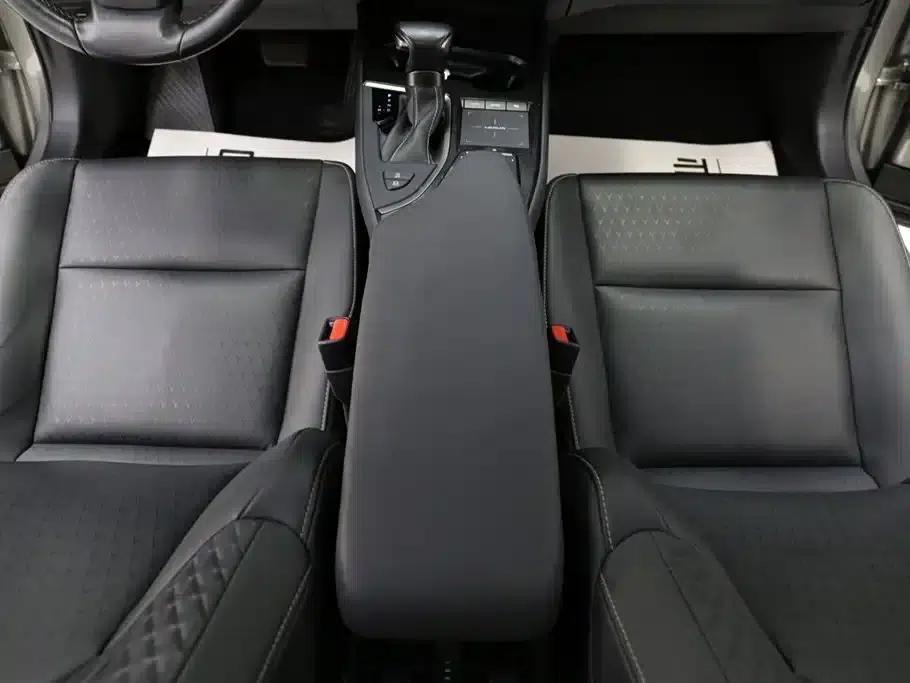 Lexus UX 2020 200 Special Edition — миниатюра 10