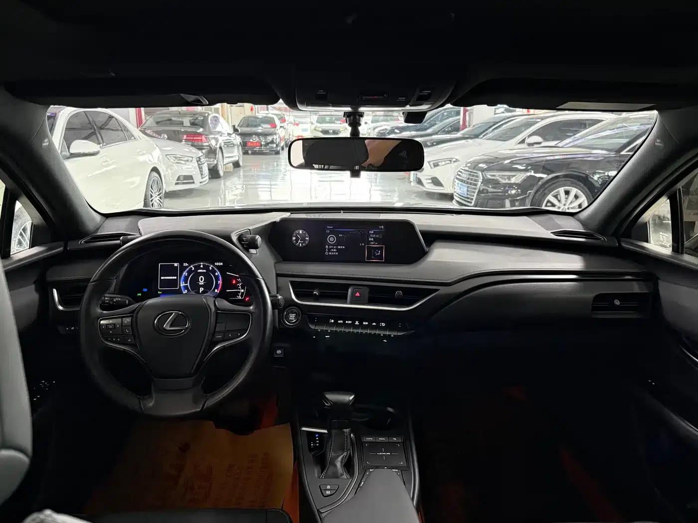 Lexus UX 2020 200 Special Edition — миниатюра 9